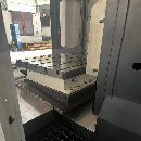 出售：威海华东800单工作台卧加，机器9成新，台.
