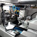 日本津上BW209ZJ-I九轴走心机新机90几万。
横向前刀台.