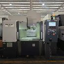 同款两台日本津上VA4高速高精加工中心，主电机18.5KW.