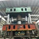南通锻压2000吨，台面2米3米，开口3米，油缸行程1.8米.