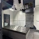 纽威1706加工中心一台，三轴线轨，主轴BT50，刀臂式刀.