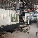 西安工厂海天GU9两米龙门，同款两台工作台，过龙门宽1.