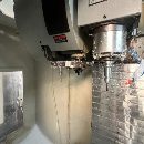 昆山工厂在位几万块钱，就买原装丽伟V-40加工中心三轴.