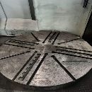 1号机。海通1.6米数控立车，卡盘直径1.5米，加工高度1.