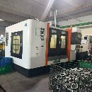 同款两台数控钻铣床，新代系统，工作台1m1乘以550的，.