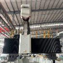 海天5米龙门，工作台3米5米，门宽3.65米，门高1.57米.