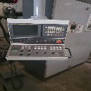 台湾远东110R 3数控镗铣床．全闭环3轴带光栅尺，工作.
